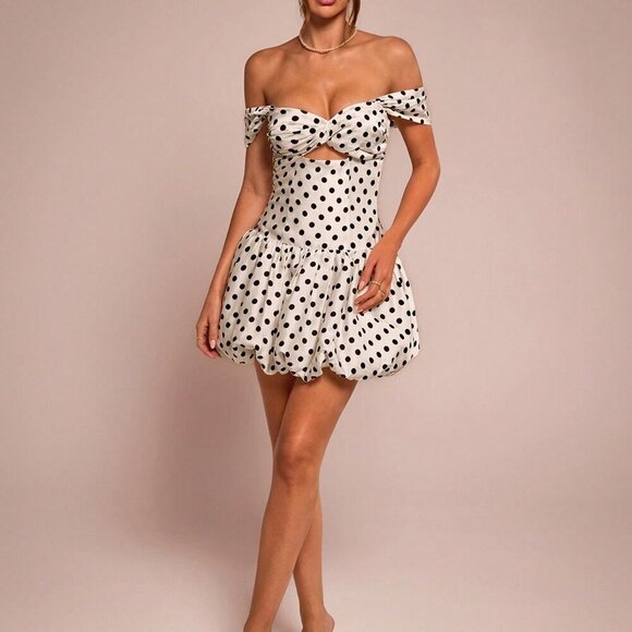 Black And White Casual Women's Polka Dot Mini Dress - Picture 4 of 7